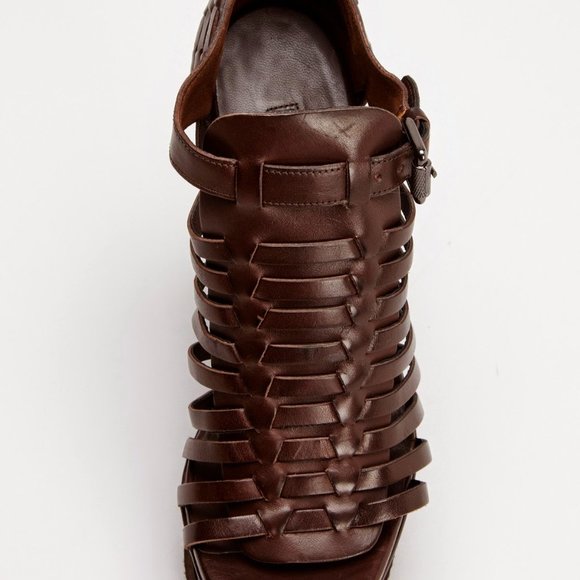 Vera Wang Lavender Platform Wedge, worn ONCE. In original box w/ Dust Bag! - Picture 8 of 8